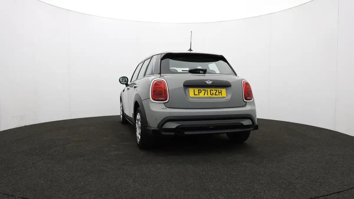 2022-mini-cooper-15-one-classic-5d-big-32