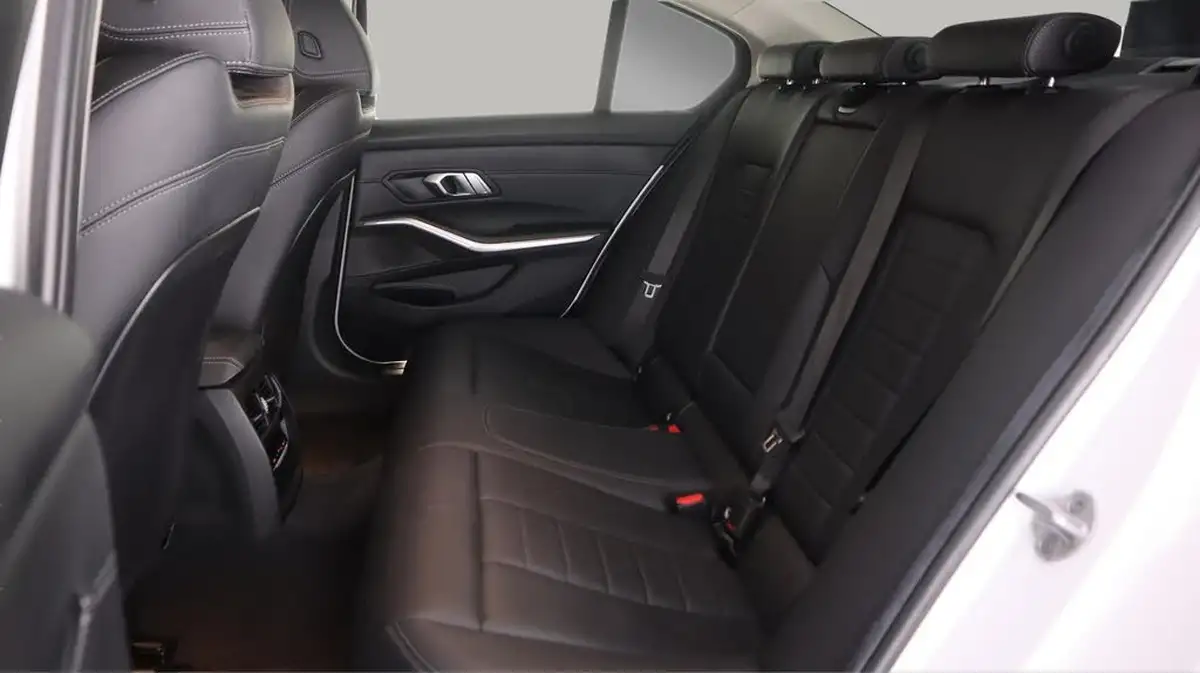 2021-bmw-3-series-20-330e-sport-pro-saloon-4d-big-16