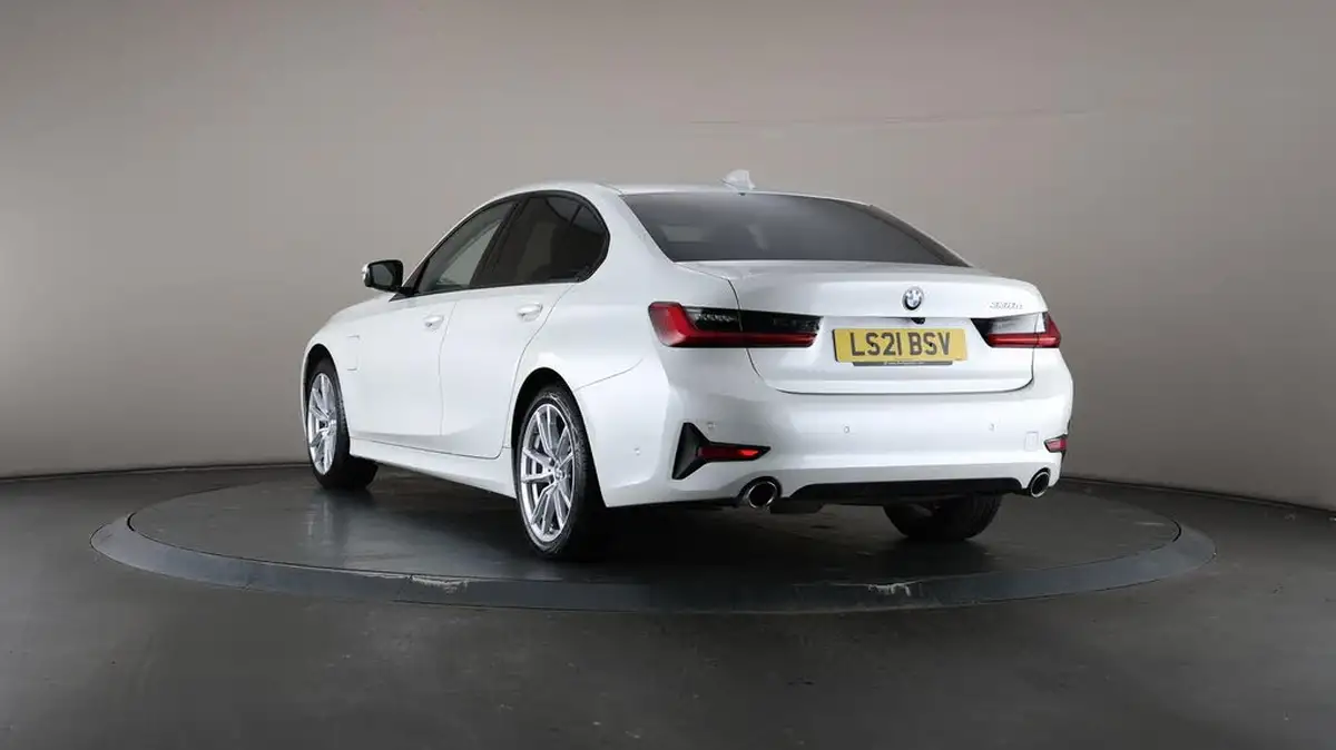 2021-bmw-3-series-20-330e-sport-pro-saloon-4d-big-68