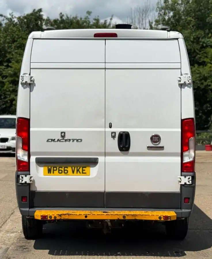 2017-fiat-ducato-20td-35-lh2-panel-big-7