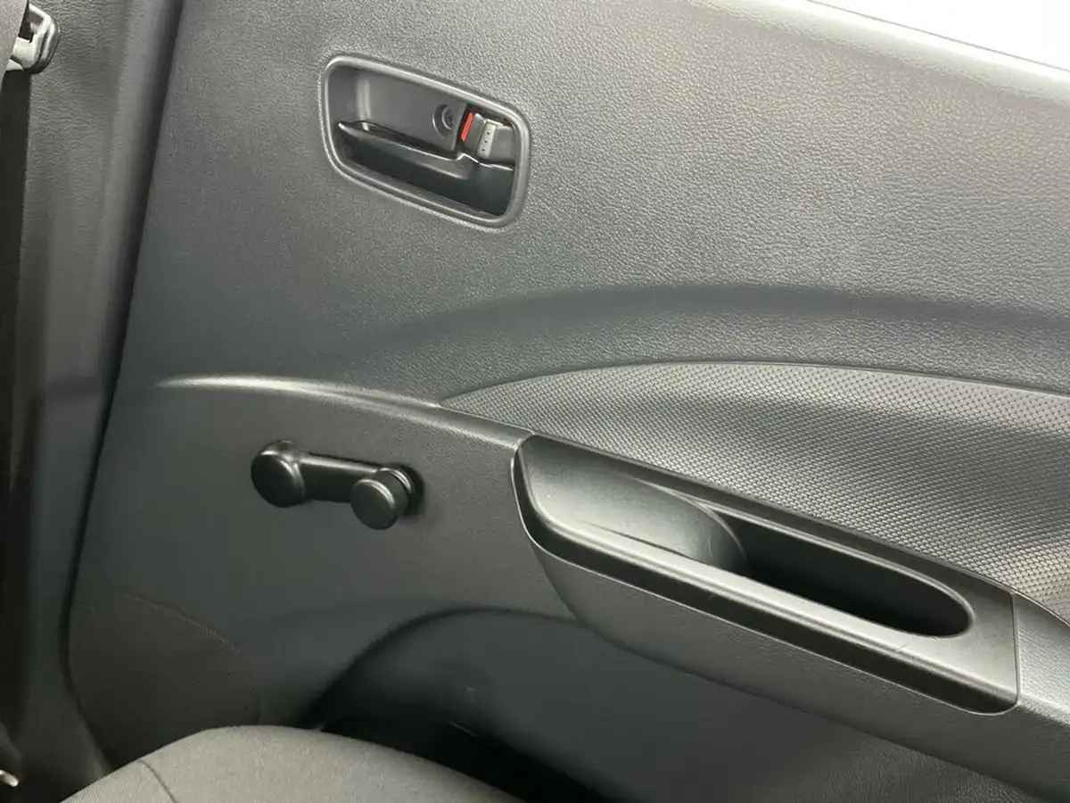 2018-suzuki-celerio-10-sz2-big-41