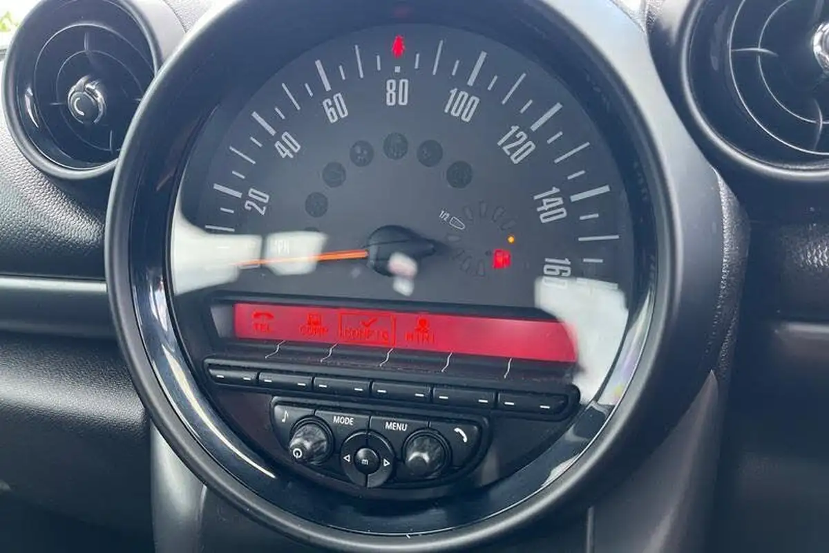 2014-mini-countryman-16-cooper-s-190bhp-big-30