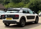 2017-citroen-c4-cactus-12-puretech-feel-82ps-small-8