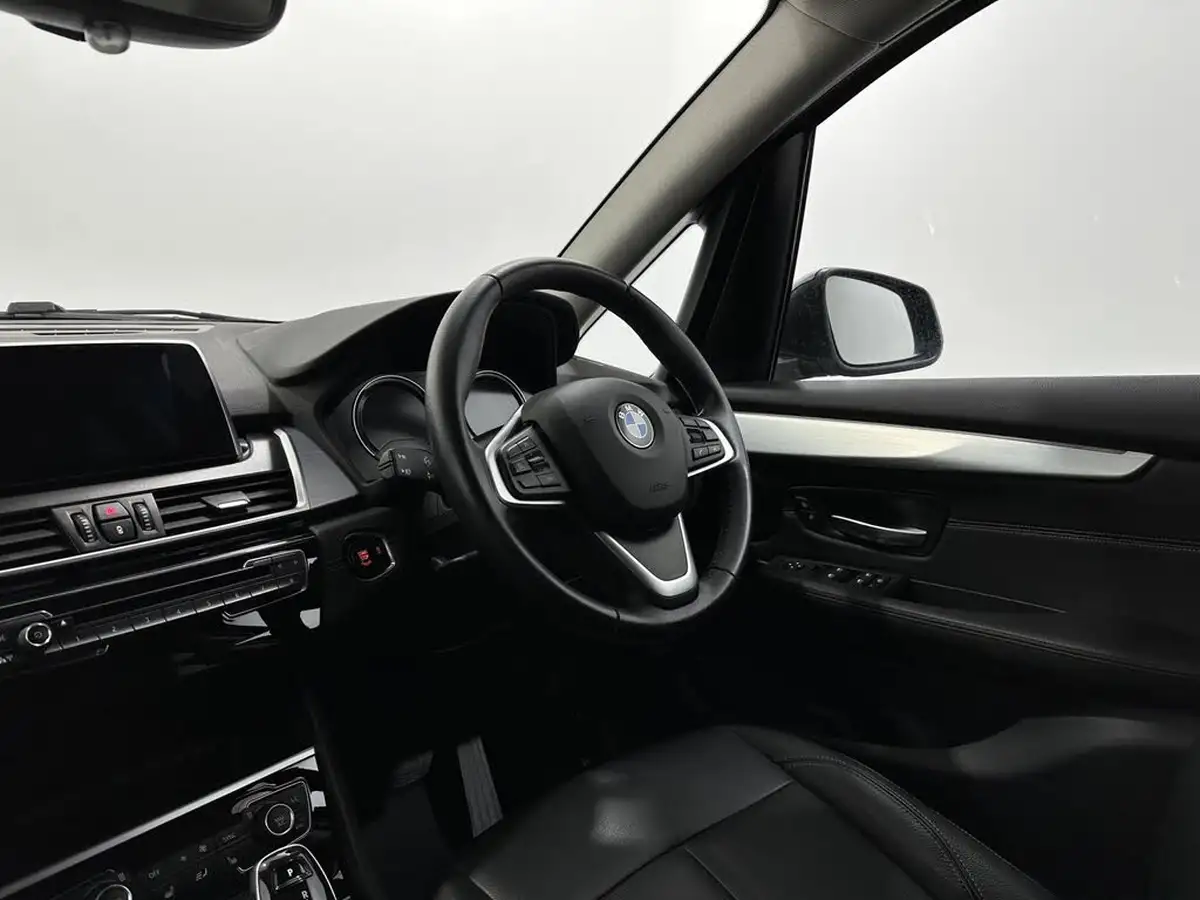 2019-bmw-2-series-15-218i-luxury-ss-active-dct-big-10