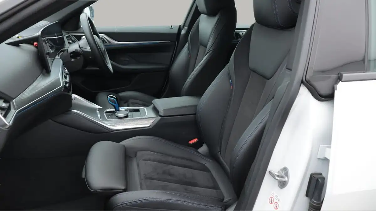 2022-bmw-i4-e-edrive40-m-sport-big-14
