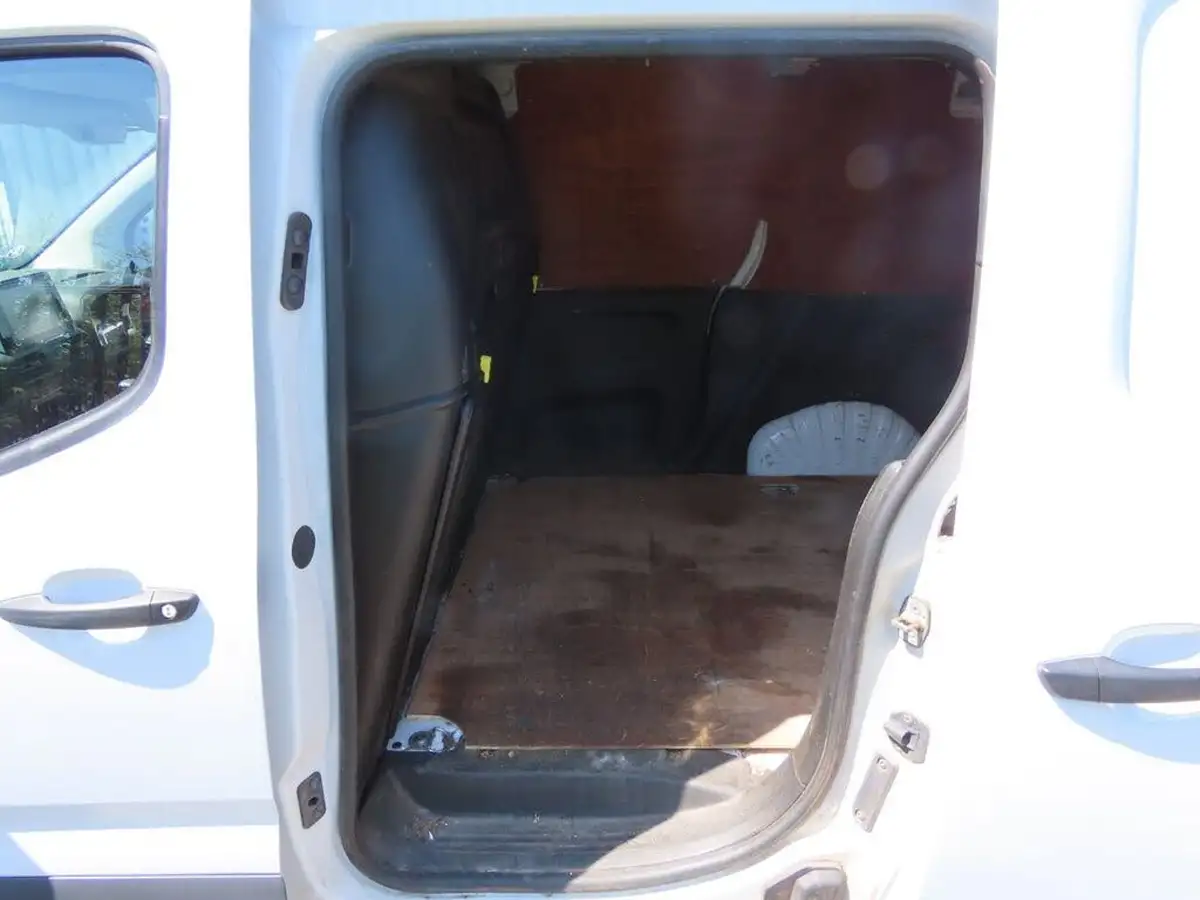 2022-vauxhall-combo-15cdti-sportive-2300-100pseu6dt-l1h1-big-8