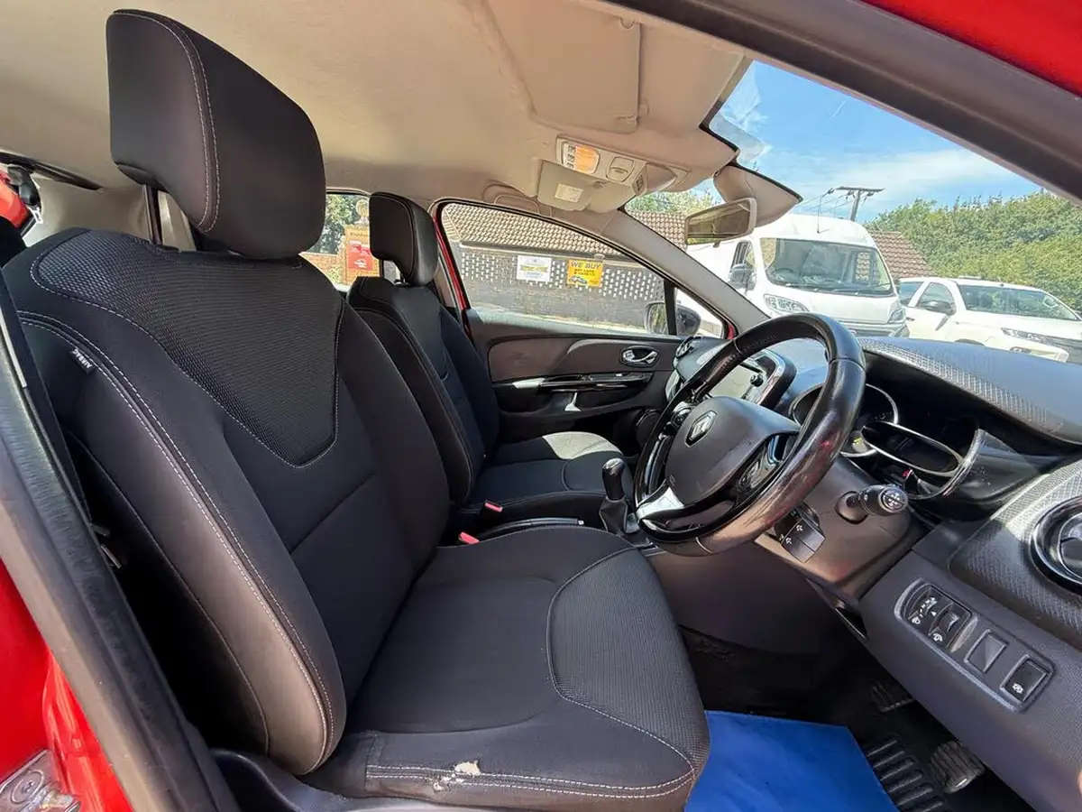 2014-renault-clio-15td-dynamique-medianavss-big-11