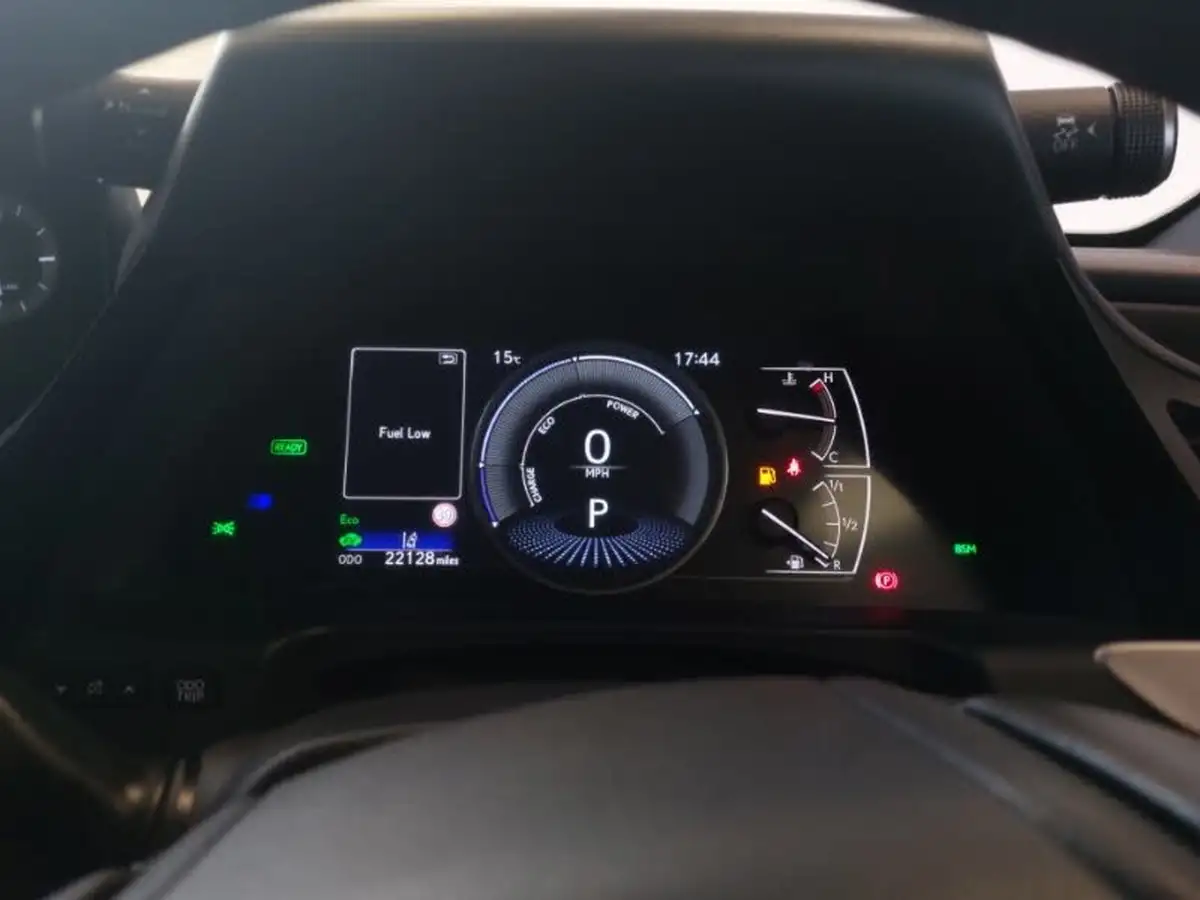 2021-lexus-es-300h-25-es-215bhp-big-10