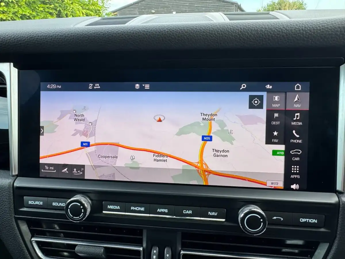 2019-porsche-macan-30-v6-s-big-22