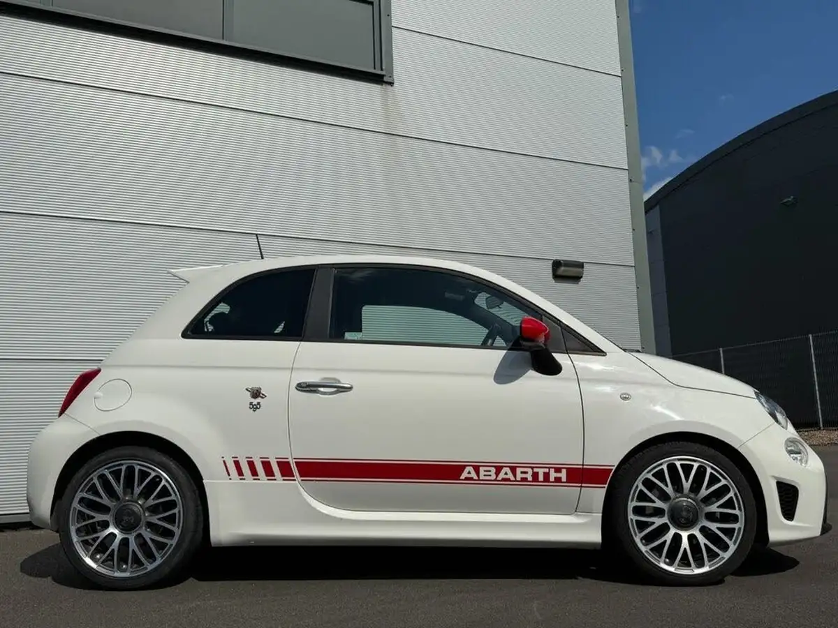 2018-abarth-595-14-tjet-big-8