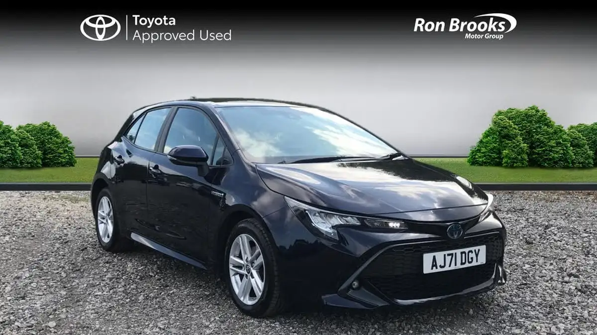 2022-toyota-corolla-18-vvt-i-icon-120bhp-trk-hatchback-5d-big-0