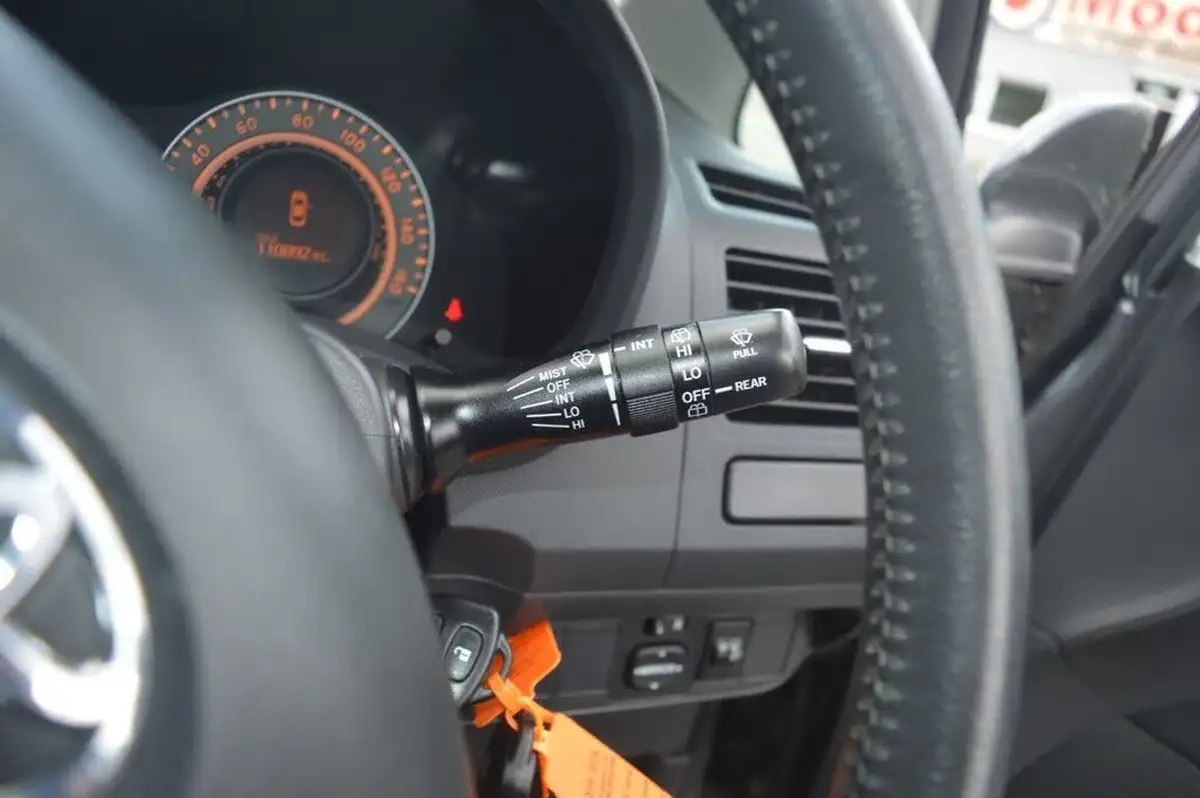 2008-toyota-auris-16-tr-vvt-i-3d-big-18