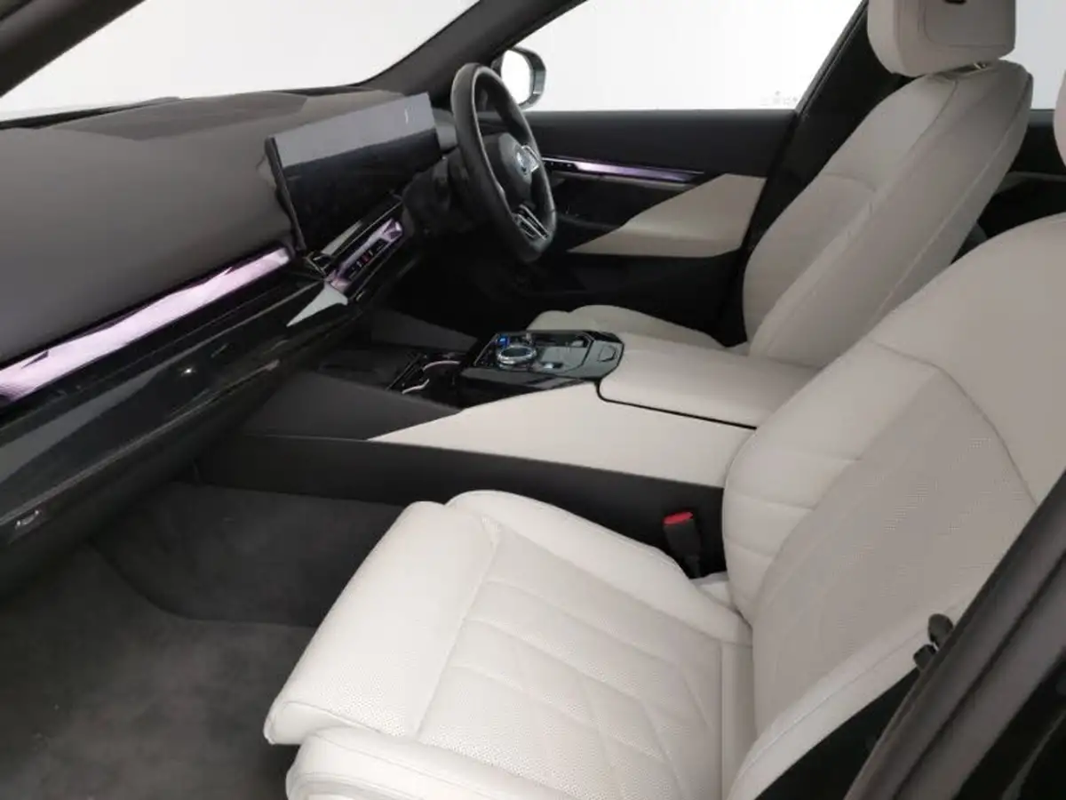 2024-bmw-5-series-e-i5-edrive40-m-sport-technology-plus-packcomfort-pack-saloon-4d-big-6