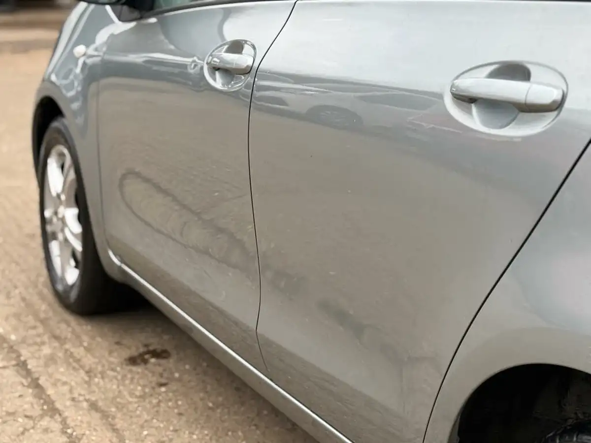 2011-toyota-yaris-133-tr-vvt-i-5d-mmt-big-26