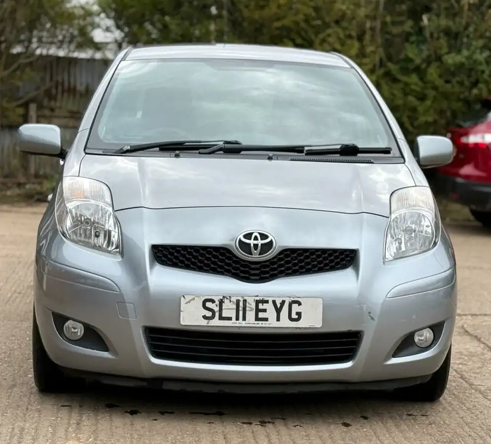 2011-toyota-yaris-133-tr-vvt-i-5d-mmt-big-2