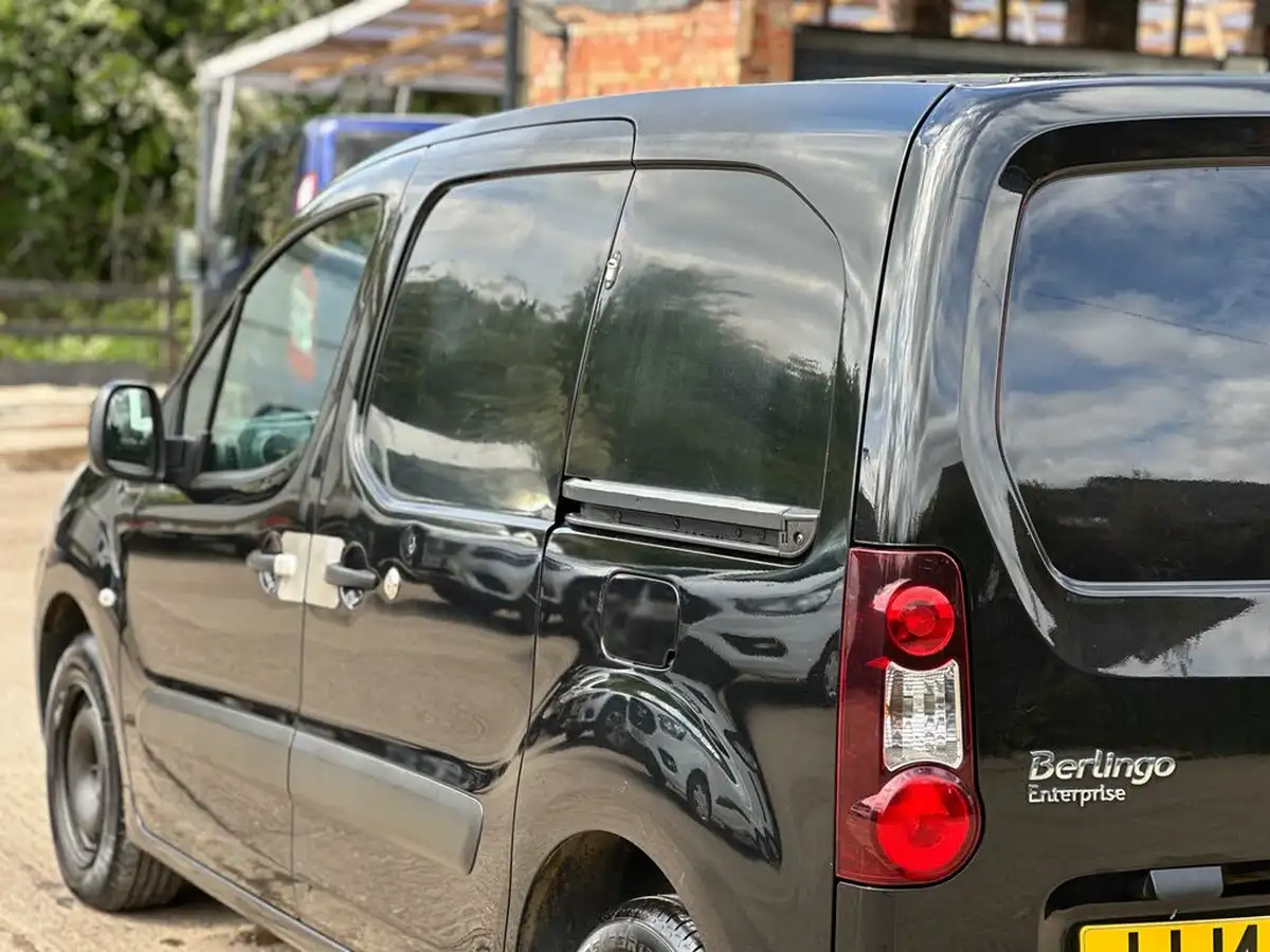 2014-citroen-berlingo-16td-l1625-enterprise-special-edition-panel-big-24