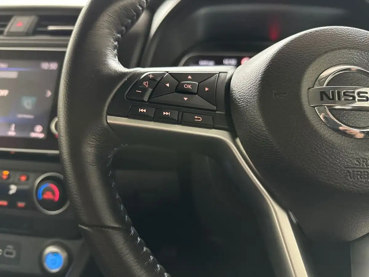 2021-nissan-leaf-e-acenta-big-25