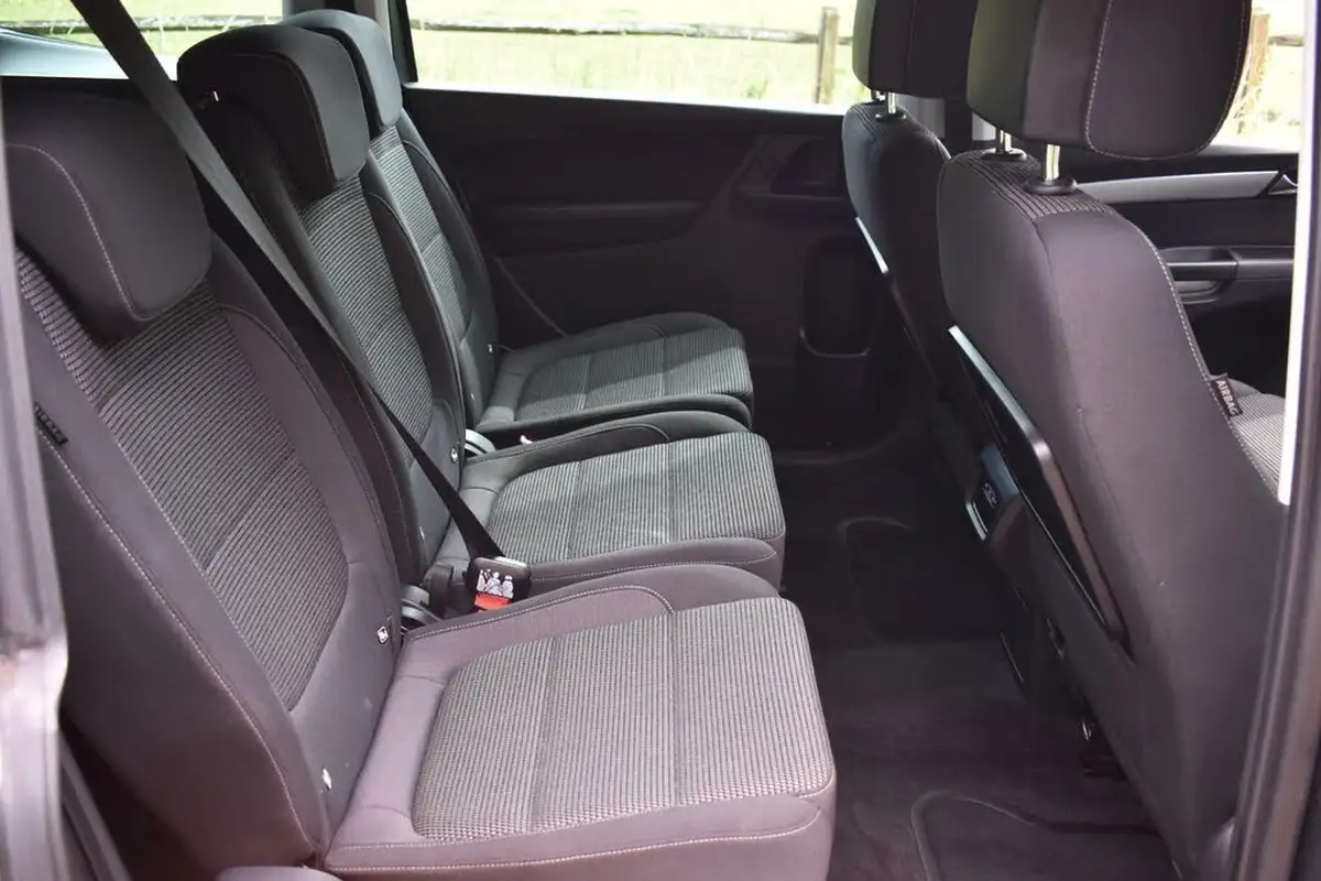 2021-volkswagen-sharan-14-tsi-se-nav-dsg-big-12