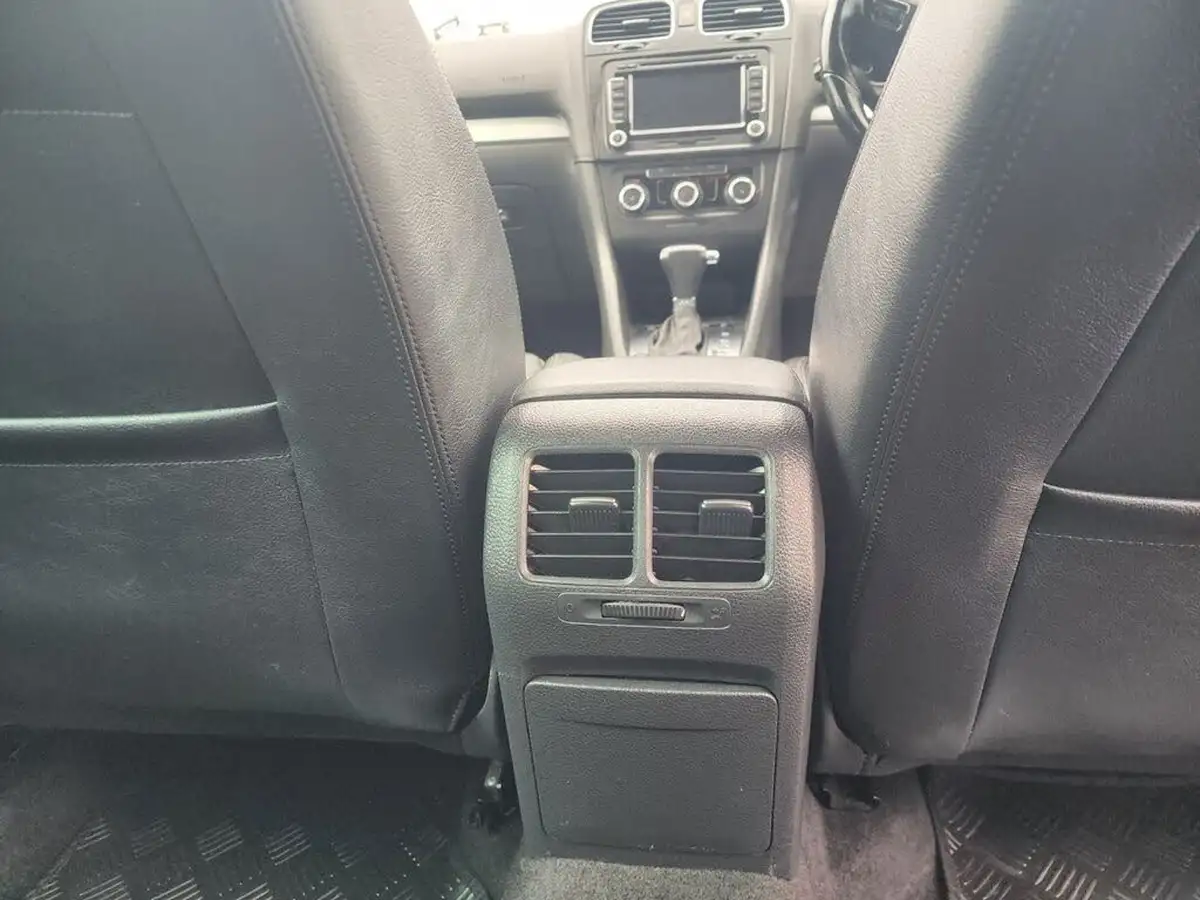 2009-volkswagen-golf-14-gt-5d-dsg-big-16