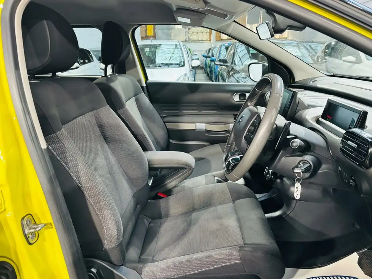 2016-citroen-c4-cactus-16bluehdi-flair-ss-etg6-big-20