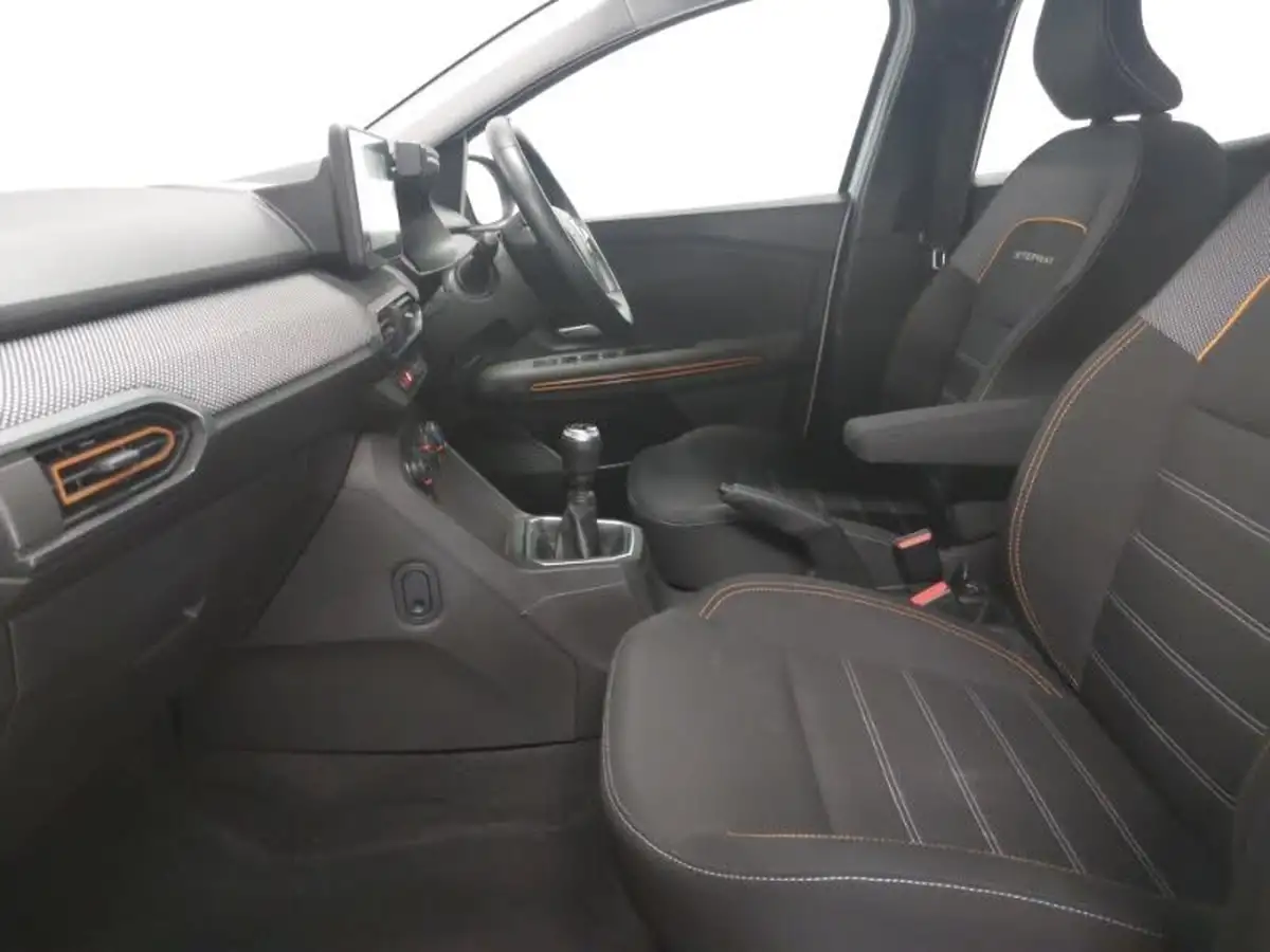 2021-dacia-sandero-stepway-10-tce-comfort-90bhp-big-4