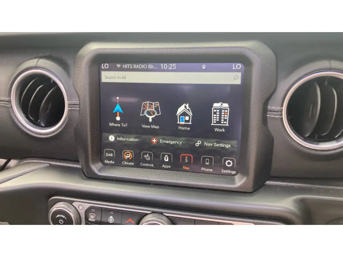 2021-jeep-wrangler-20-gme-overland-5d-big-43