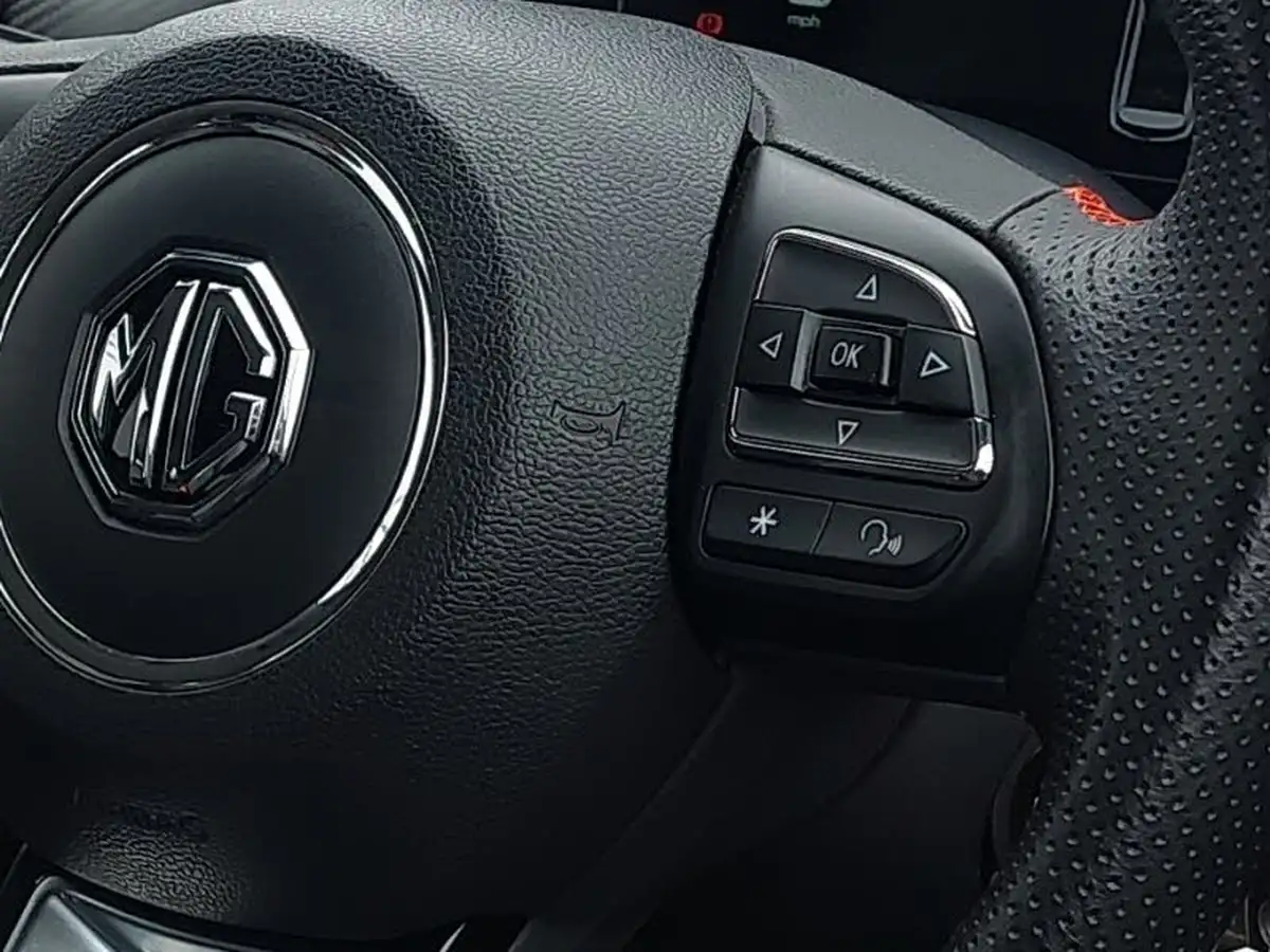 2022-mg-zs-suv-15-vti-tech-exclusive-big-12