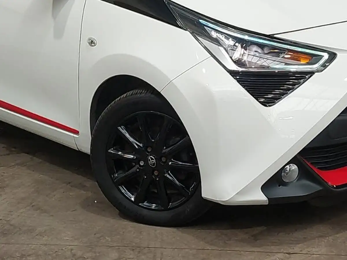 2018-toyota-aygo-10-vvt-i-x-press-71bhp-big-8