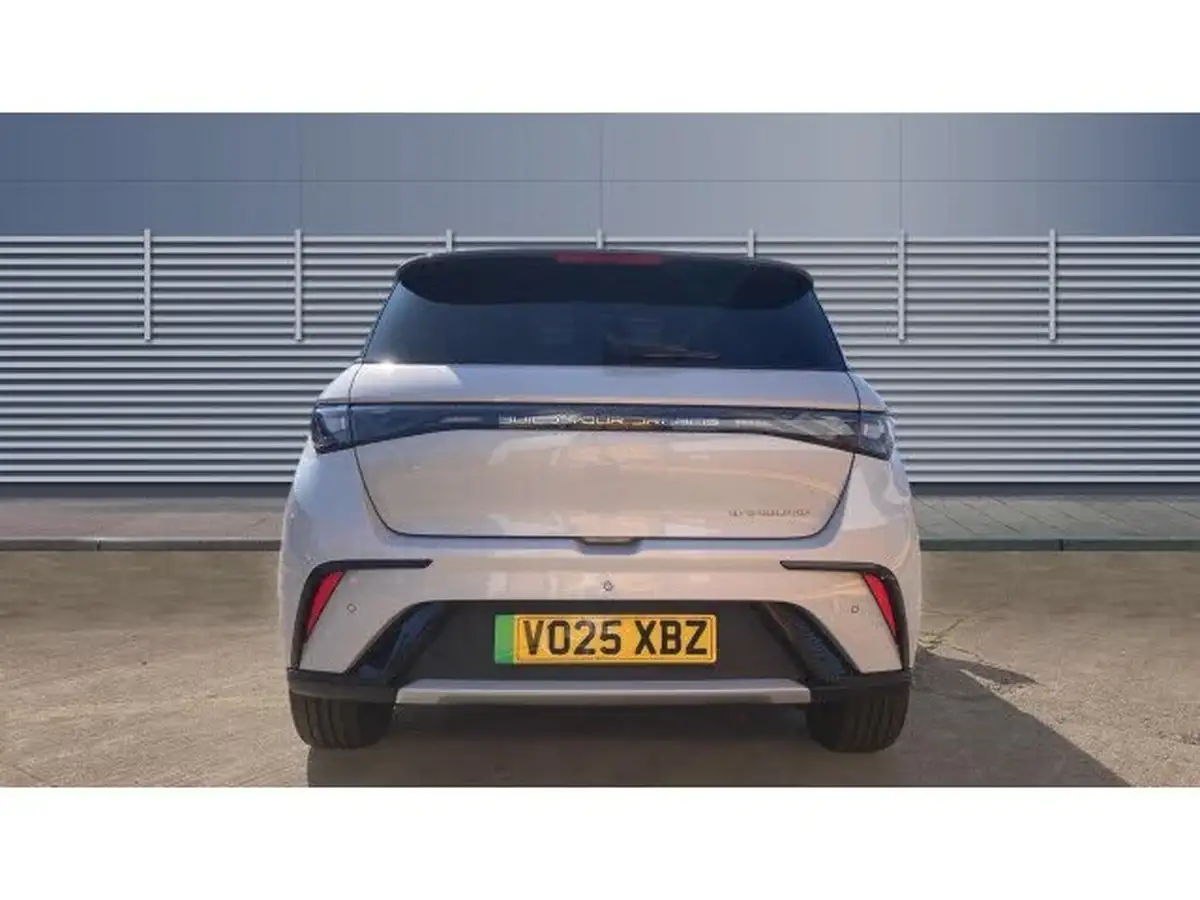 2025-byd-dolphin-e-design-big-5