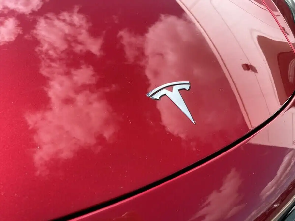 2021-tesla-model-3-e-long-range-awd-big-12