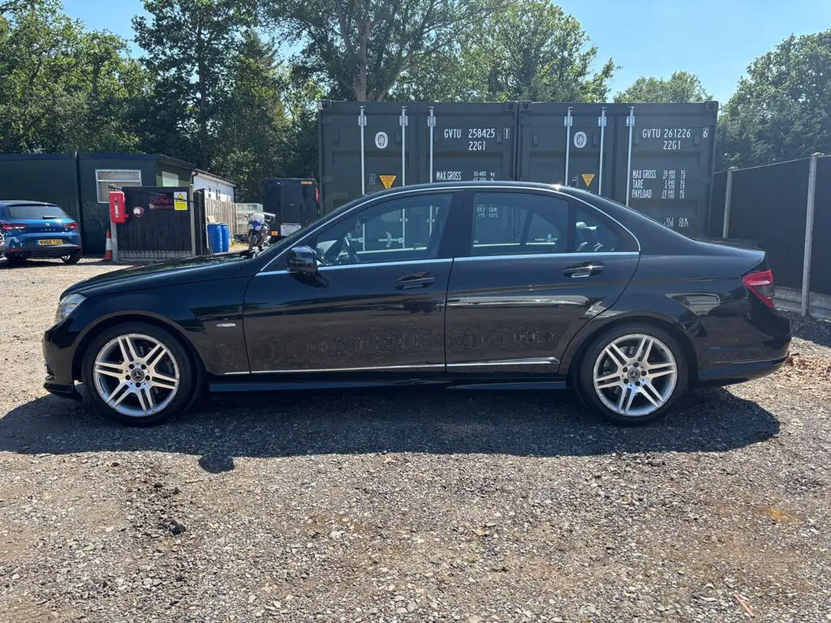 2010-mercedes-benz-c-class-18-c180-cgi-sport-156bhp-blueefficiency-saloon-4d-auto-big-7