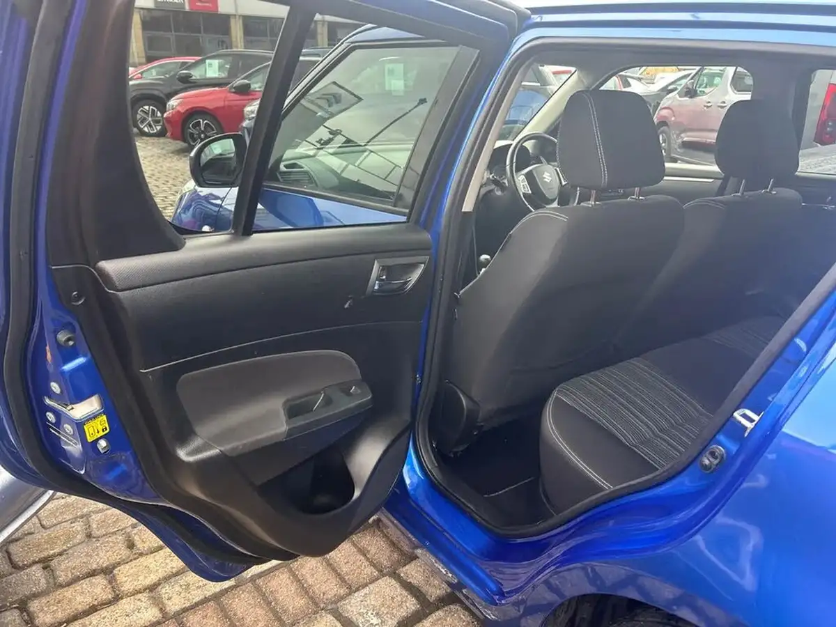 2016-suzuki-swift-12-sz-l-5d-big-35