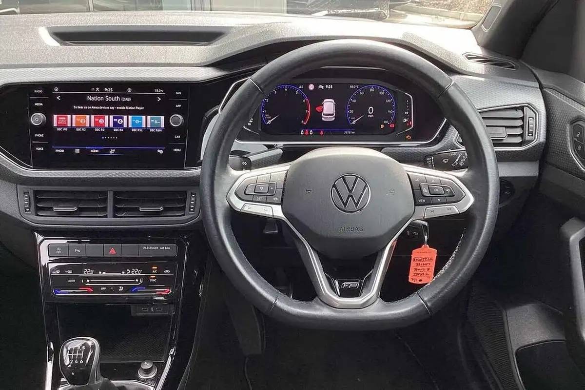 2022-volkswagen-t-cross-10-tsi-r-line-big-13
