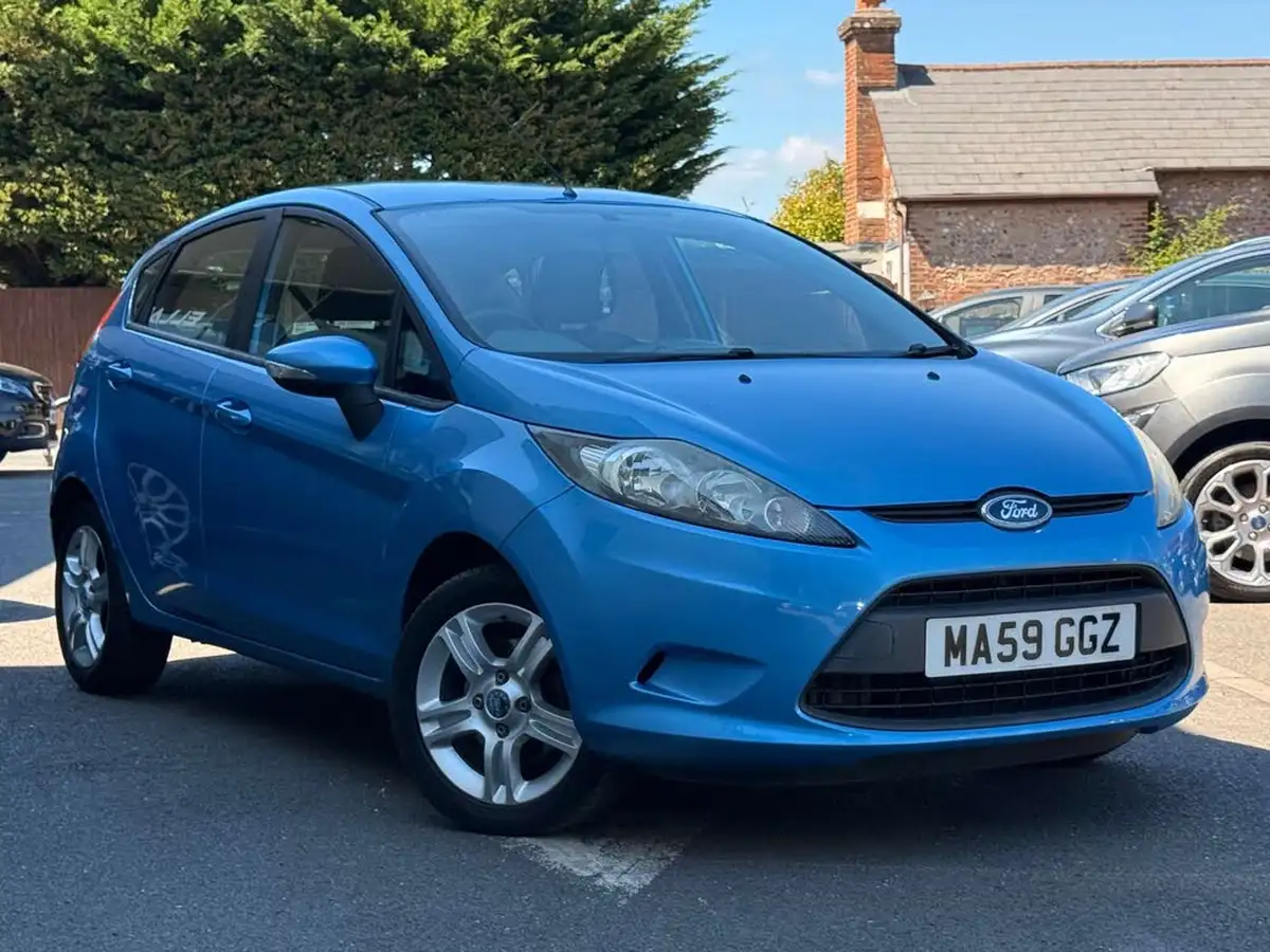 2009-ford-fiesta-125-style-82ps-5d-big-0