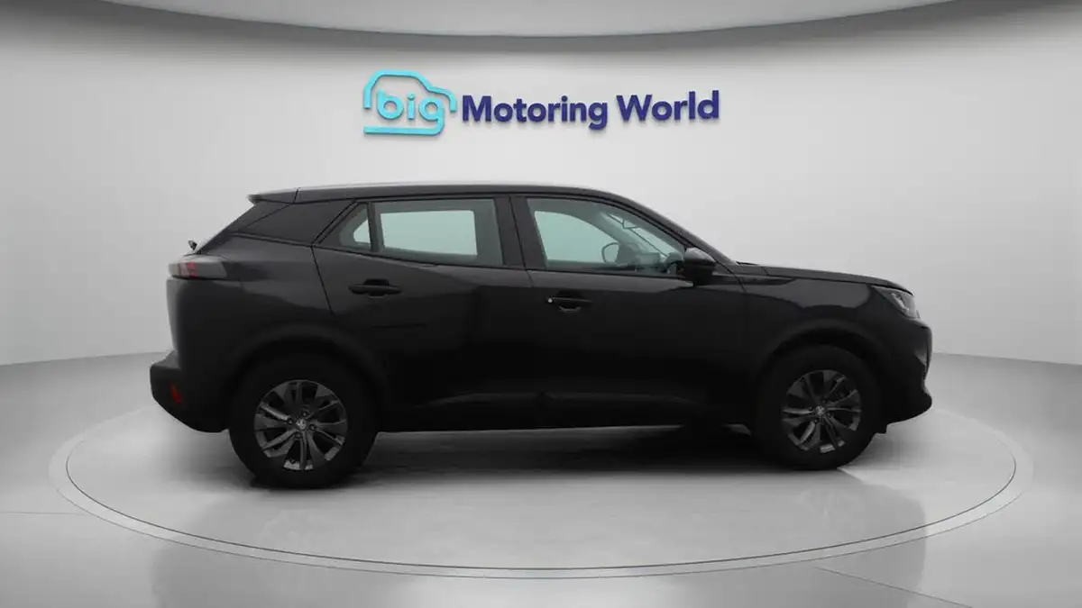 2021-peugeot-2008-suv-e-active-premium-big-8