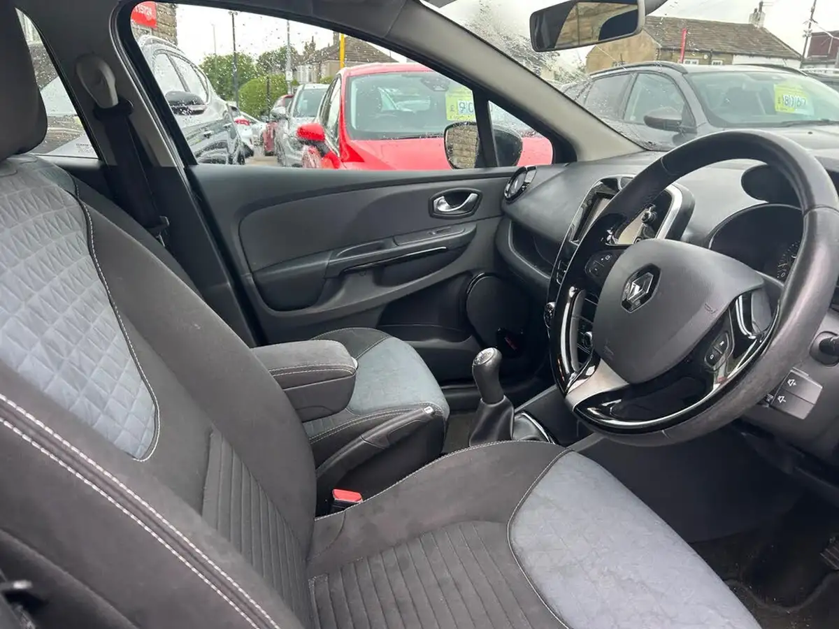 2015-renault-clio-09-tce-dynamique-s-nav-big-9
