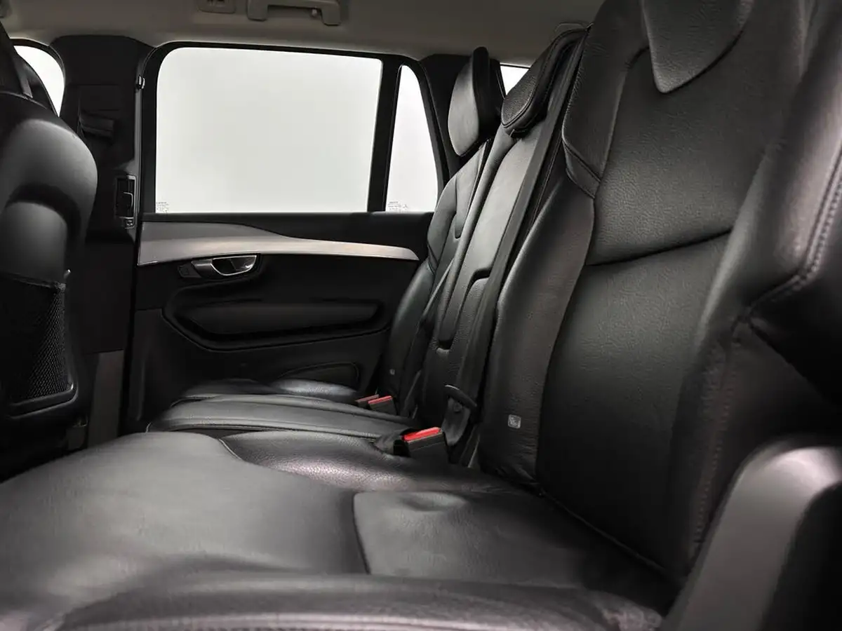 2017-volvo-xc90-20td-d5-momentum-awd-auto-big-37