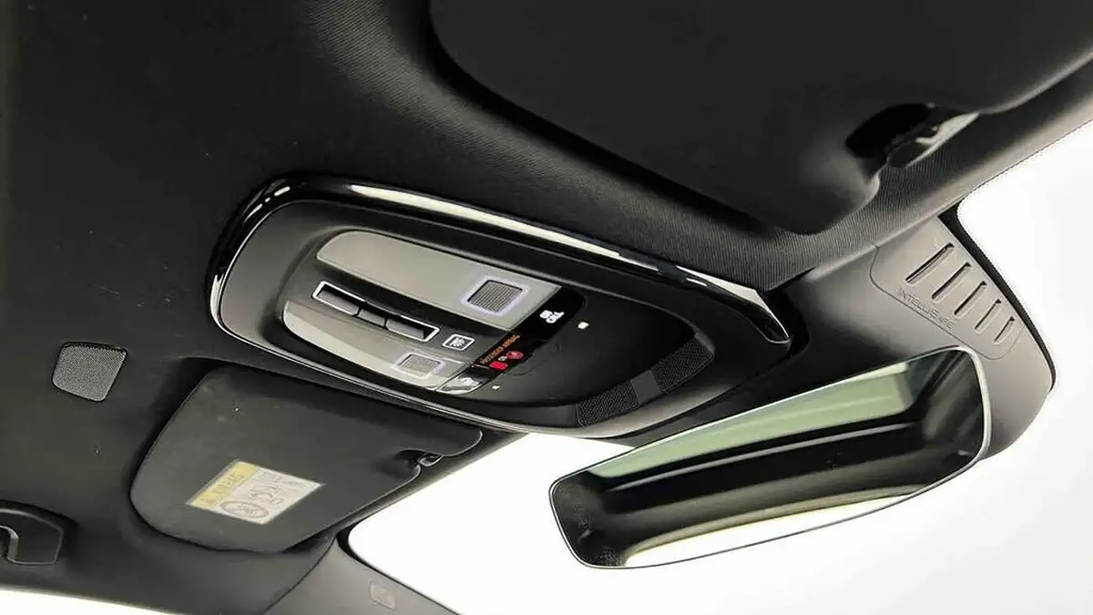 2022-volvo-xc60-20-t6-r-design-350bhp-plug-in-hybrid-big-35