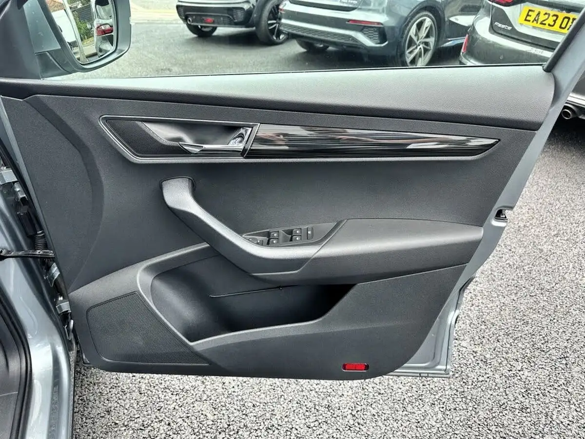 2020-skoda-karoq-15-tsi-se-l-dsg-big-13