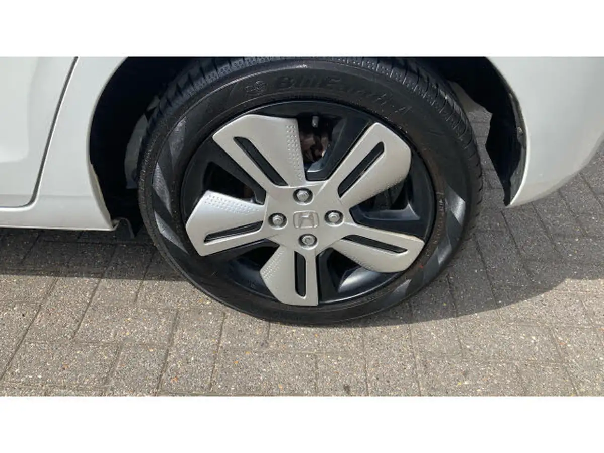 2022-honda-jazz-15-i-mmd-ex-107ps-big-37
