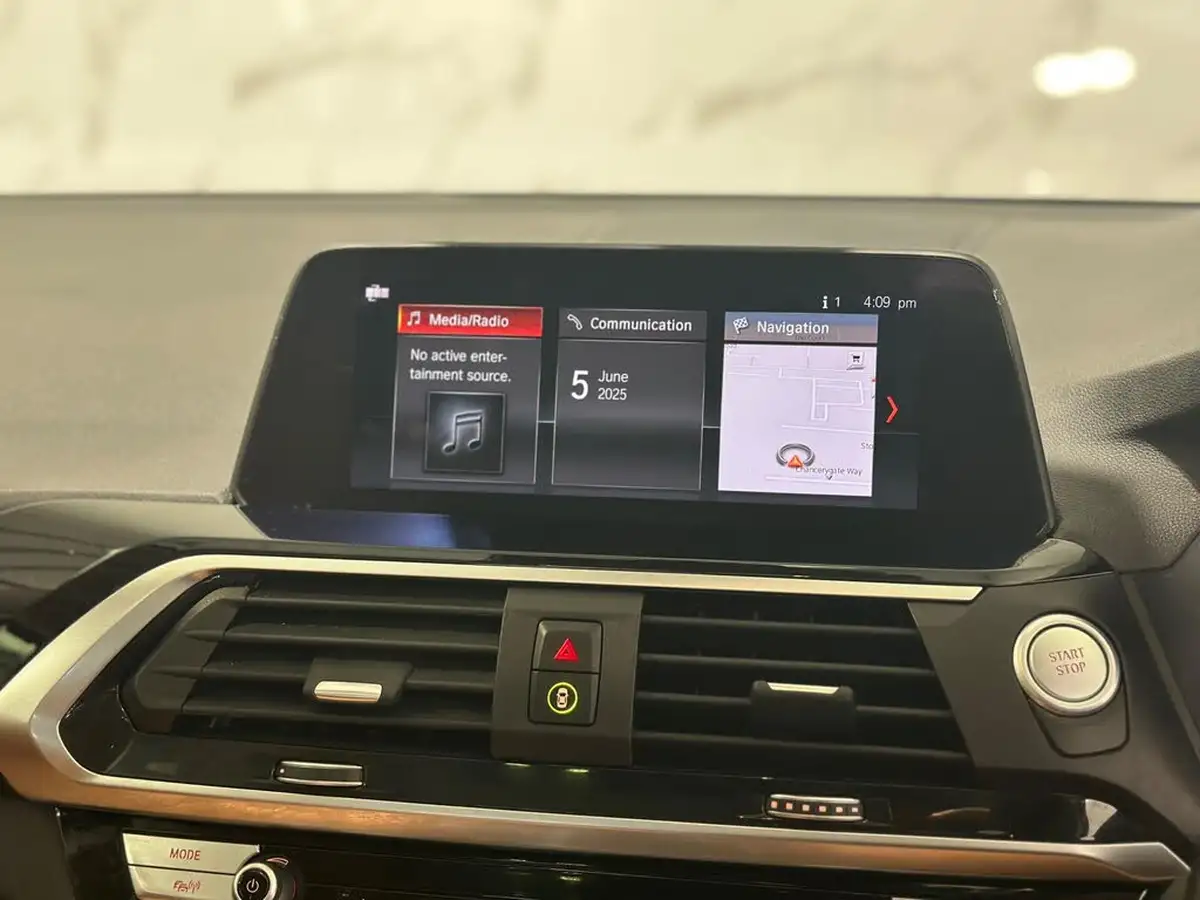2021-bmw-x3-20-xdrive-30e-xline-big-35
