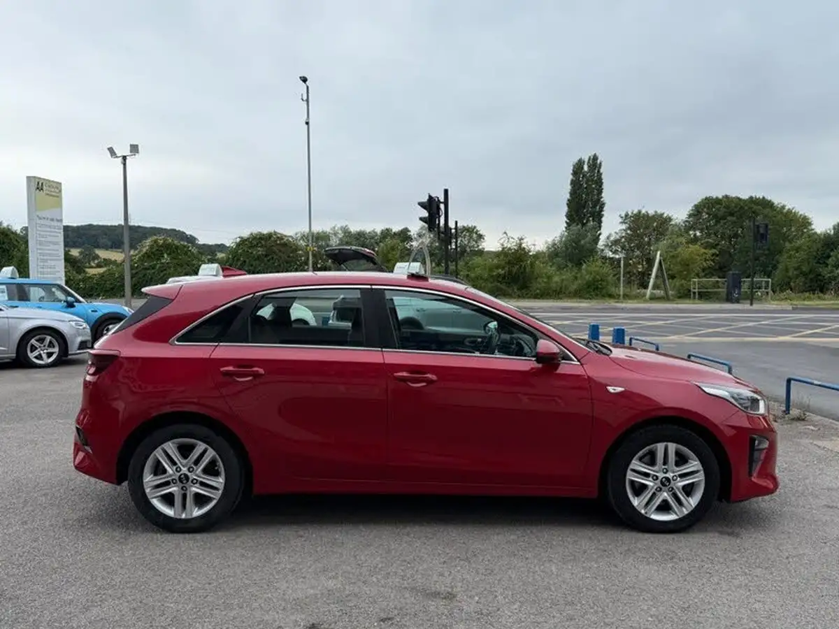 2019-kia-ceed-16crdi-2-nav-adap-hatchback-big-5