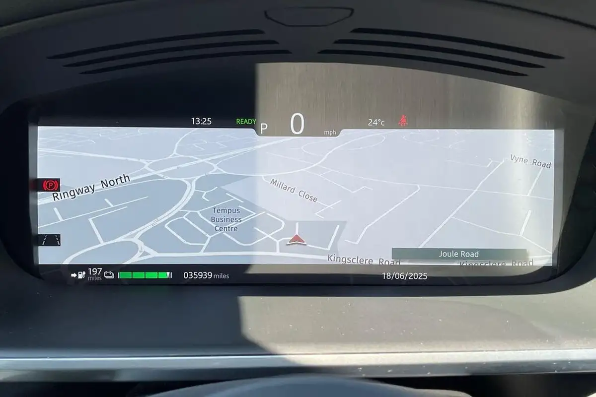 2021-jaguar-i-pace-ev400-se-big-22