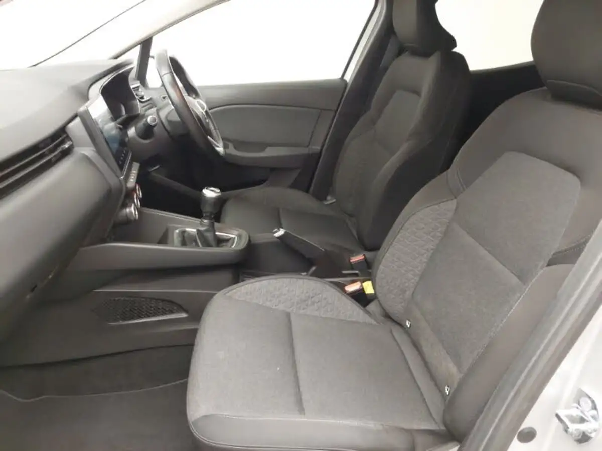 2020-renault-clio-10-sce-iconic-75bhp-big-4