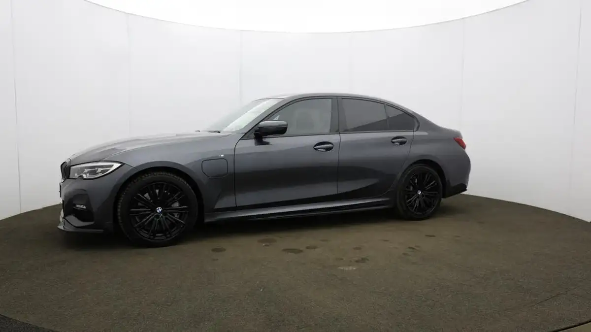 2020-bmw-3-series-20-330e-m-sport-saloon-4d-big-35