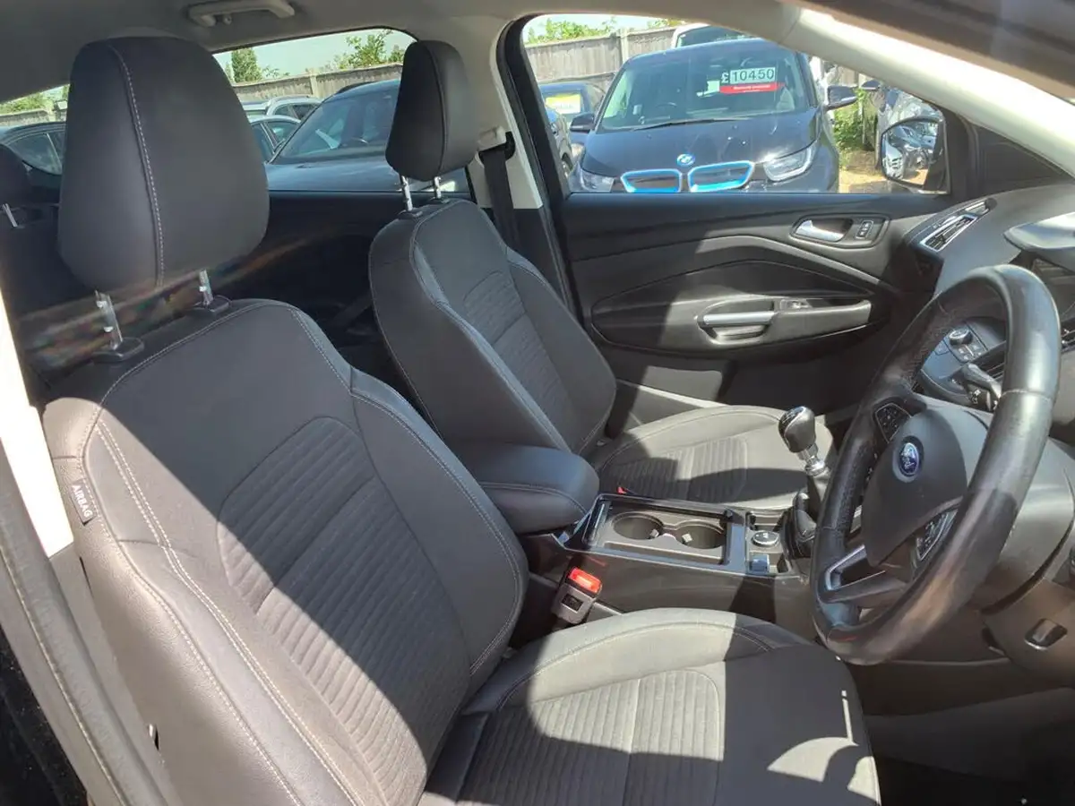 2018-ford-kuga-15tdci-titanium-big-24
