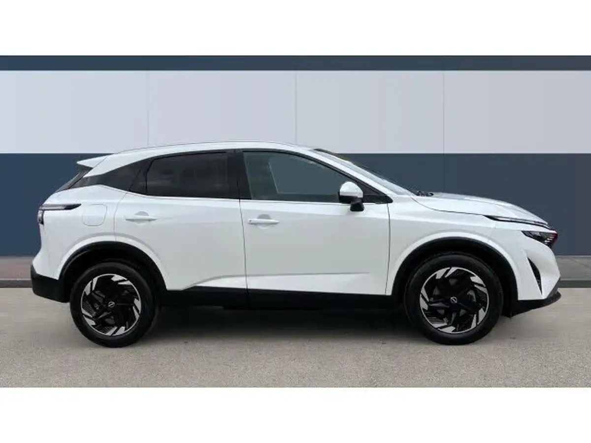 2024-nissan-qashqai-13-dig-t-n-connecta-140ps-mild-hybrid-big-4