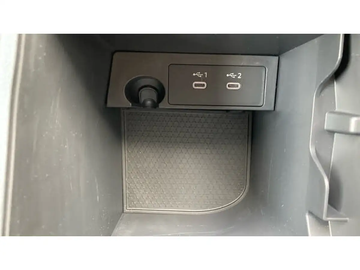 2024-nissan-qashqai-13-dig-t-n-connecta-140ps-mild-hybrid-big-28