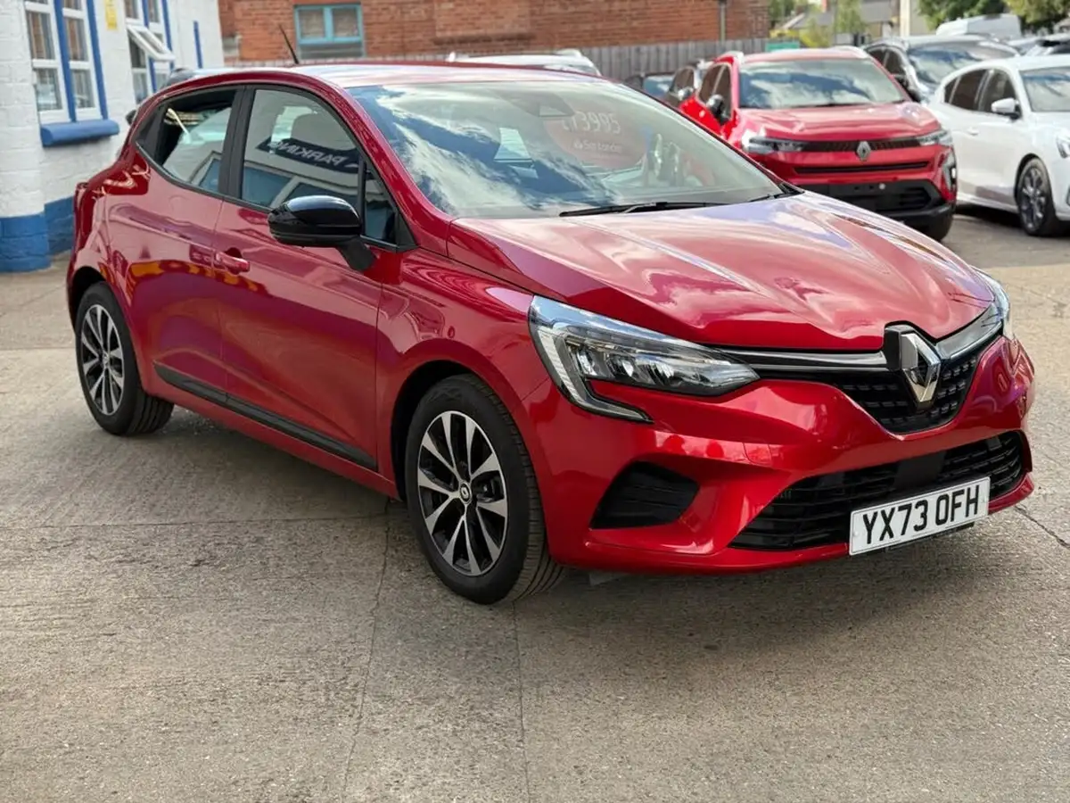2023-renault-clio-10-tce-evolution-big-3