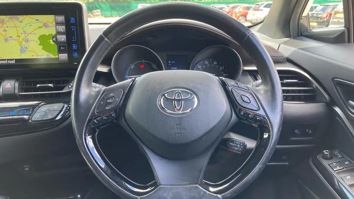 2017-toyota-c-hr-18-vvt-i-excel-big-7
